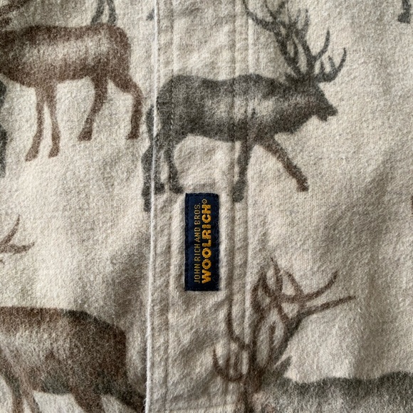 Woolrich Men’s Sportsman Chamois button down - Picture 4 of 5